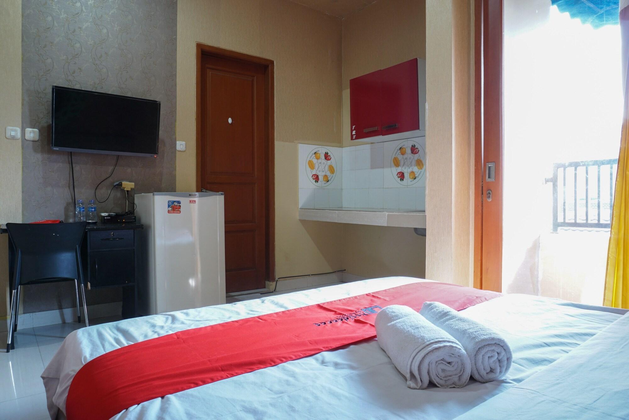 Reddoorz Near Kemang Square Hotel Jakarta Kültér fotó
